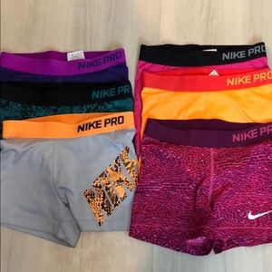 3 on the left for 25$